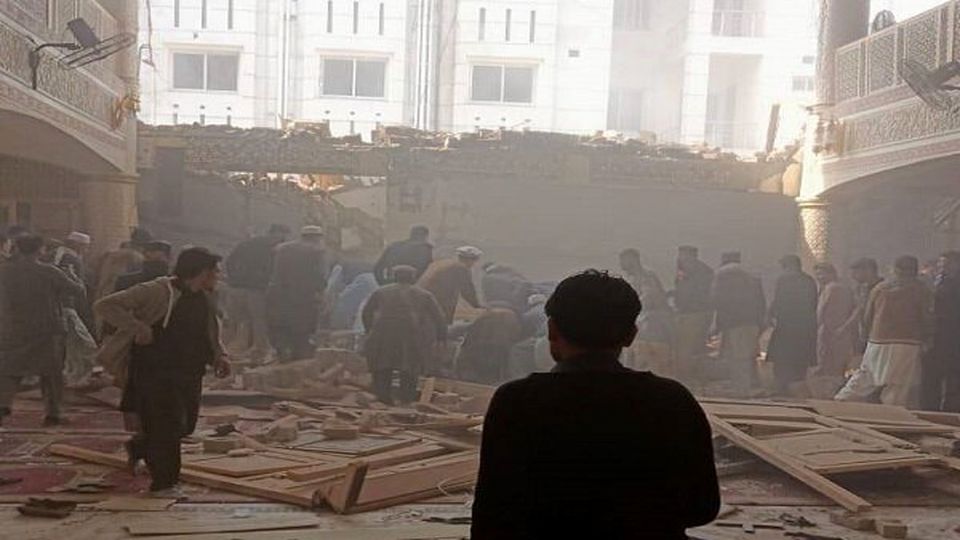 At least 32 killed in Suicide bombing at mosque in Pakistan
