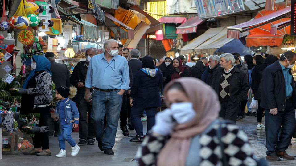 جمهوری اسلامی: ما در یک کشور زندگی میکنیم، مسئولان در کشور دیگر!