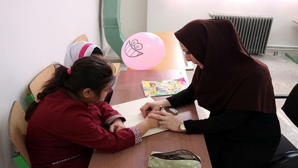 ۳۴۹ دانش آموز مبتلا به اوتیسم در مدارس عادی تحصیل میکنند