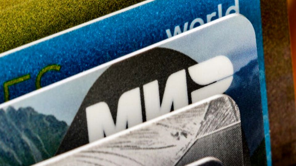 منظومة "میر" الروسیة فی إیران.. هل تشکل بدیلا لنظام سویفت المالی؟