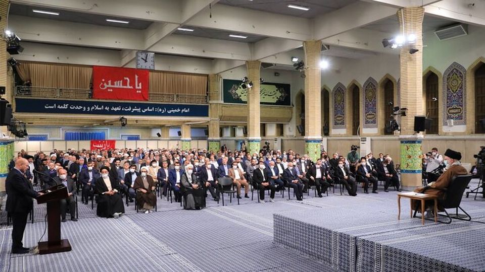 این مجلس انقلابی است و بعد از سه سال همین را تکرار میکنم