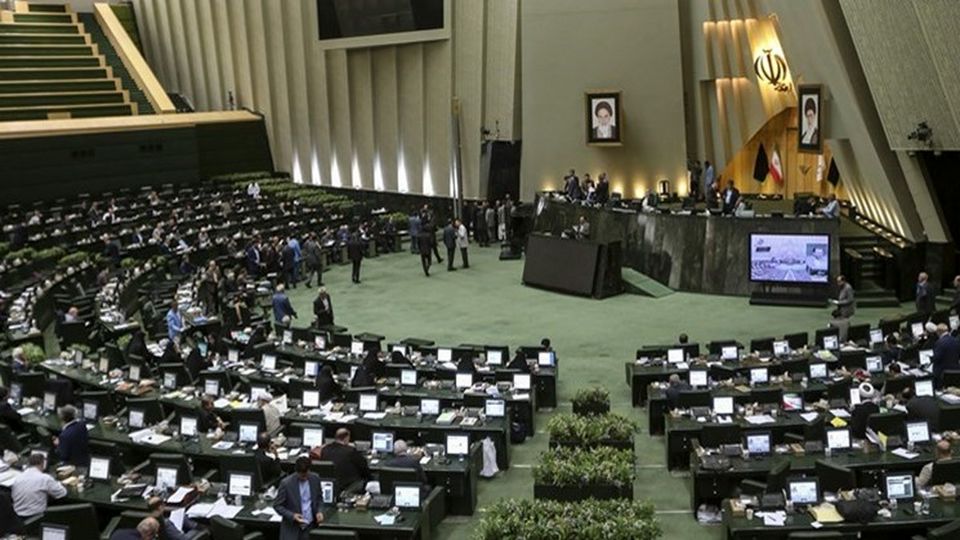 حقوق امسال نمایندگان چقدر است؟